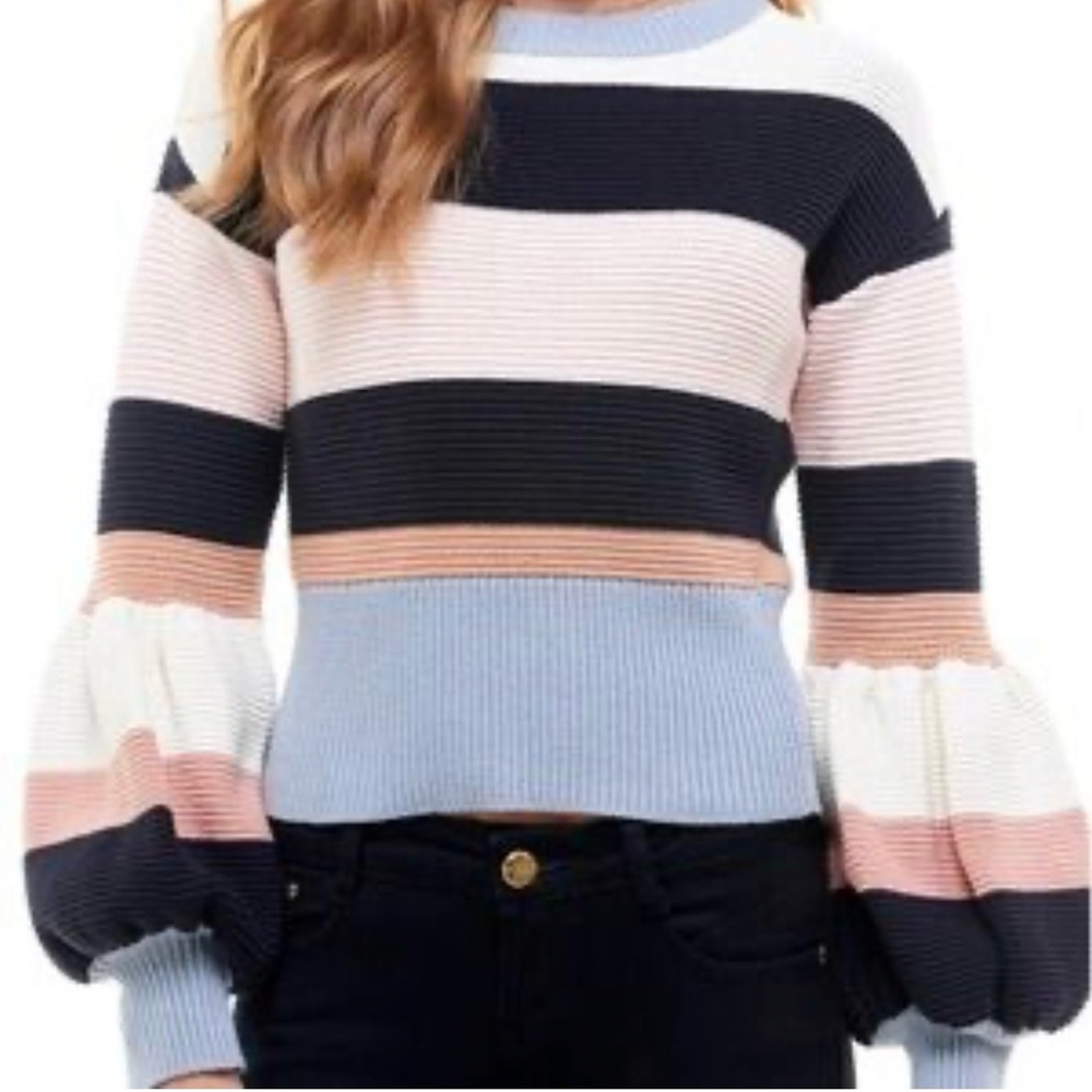 TCEC Striped Balloon-Sleeve Cropped Sweater